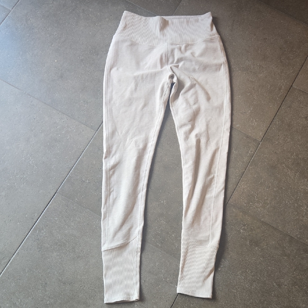 ALO Yoga Cream Leggings